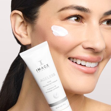 AGELESS_total_resurfacing_masque_PDP_R05_4e9fa435-2365-400f-9da1-f7c56a254820_1800x1800